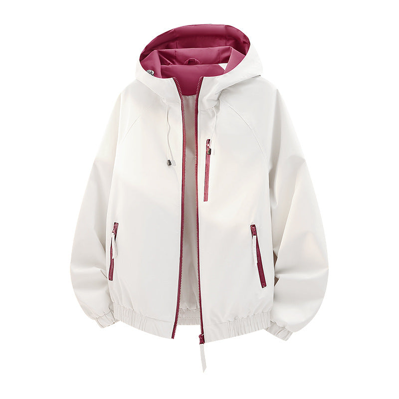Dam lätt med huva shell jacka in urban look med kontrasterande foder, zippered fickor, och elastic fåll