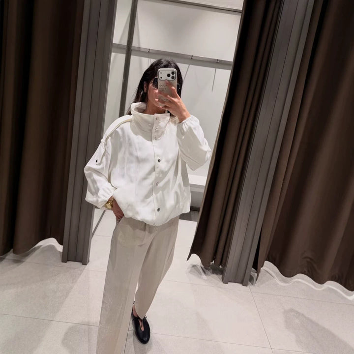 Dam Kort Boxig Canvas Jacka med Funnel Neck, Tryckknapp Knapp Stängning, och Shoulder Patches