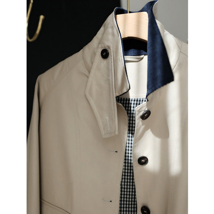 Dam elegant trenchcoat med modern detaljer