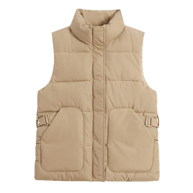 Dam vadderad sleeveless utilityväst med high ståkrage, stor flap fickor och side adjustment buckles