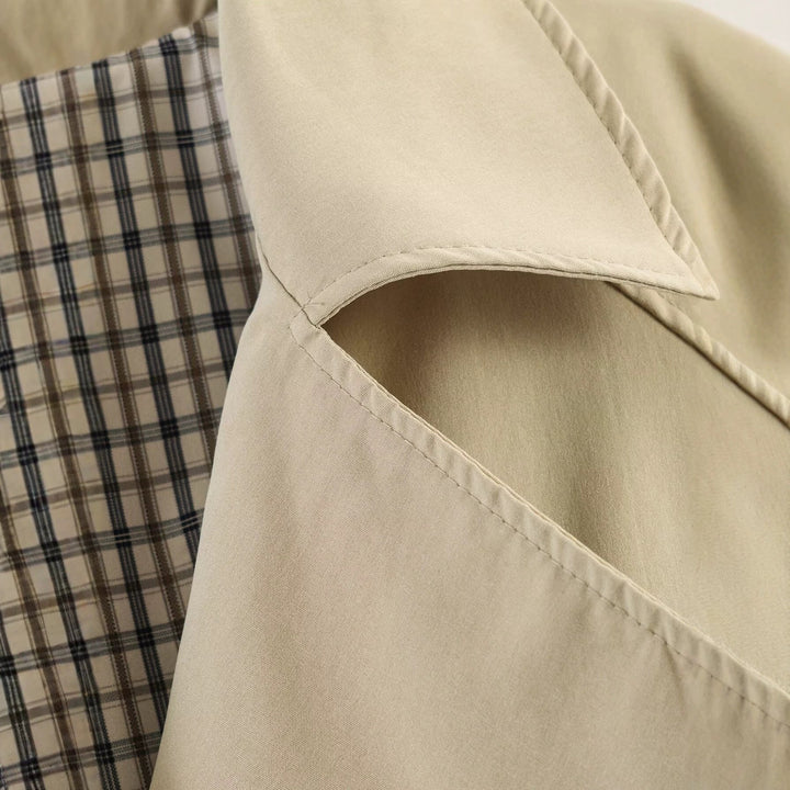 Dam Kort Trenchcoat i Boxig Skärning med Drawstring Waist och Oversize Muddar