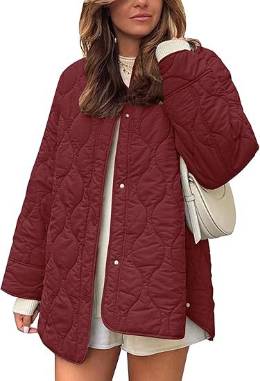 Dam kviltad jacka in oversize design med curved quilting och sido slit