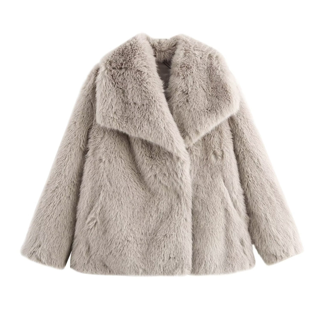 Dam Kort-Skärning Faux-Fur Kappa med Voluminous Sjalrakrage och Straight Skärning