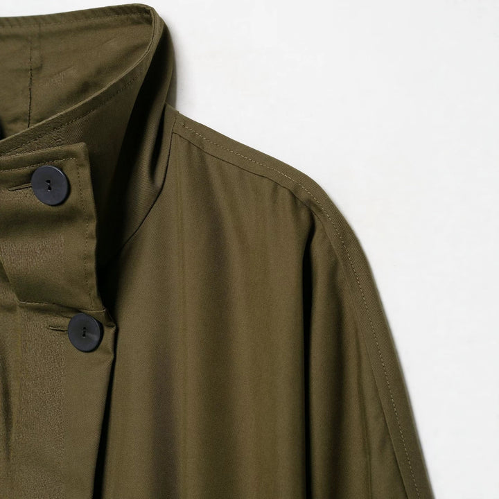 Dam Kort Utility Cape Jacka med Drawstring, Hög Stå Krage och Justerbar Ärm Straps