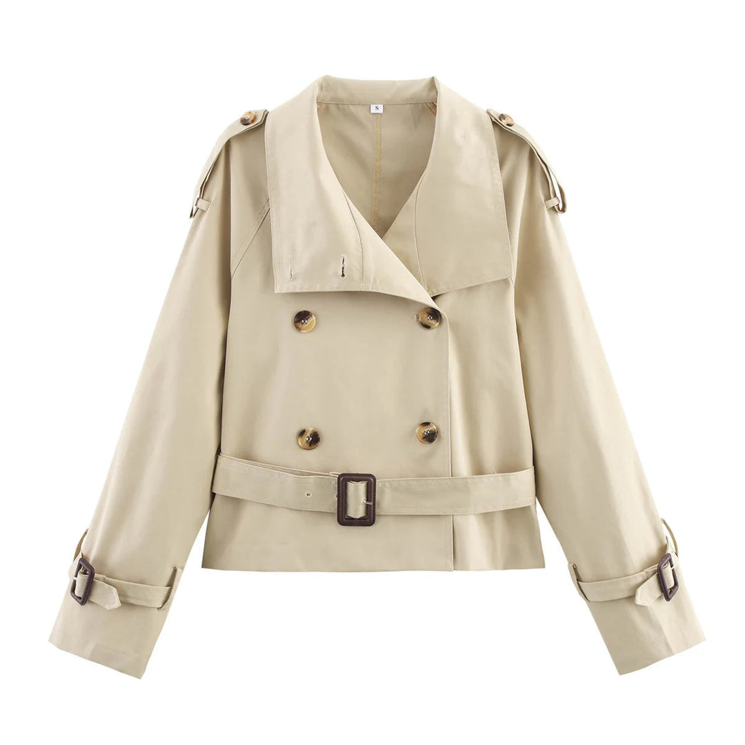 Dam kort trenchcoat med asymmetric stand krage, midjebälte och buckle cuffs
