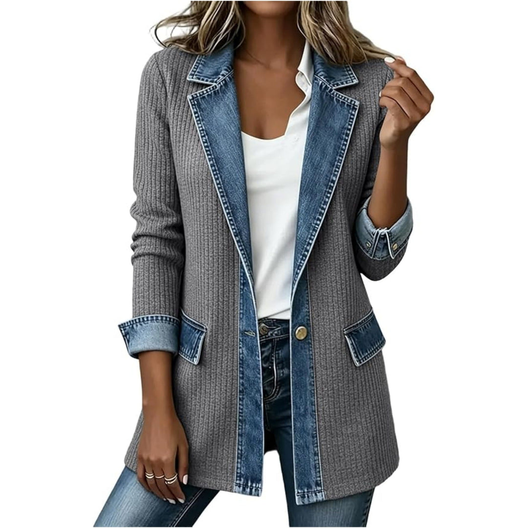 Dam knit blazer med denim trim och skräddad skärning