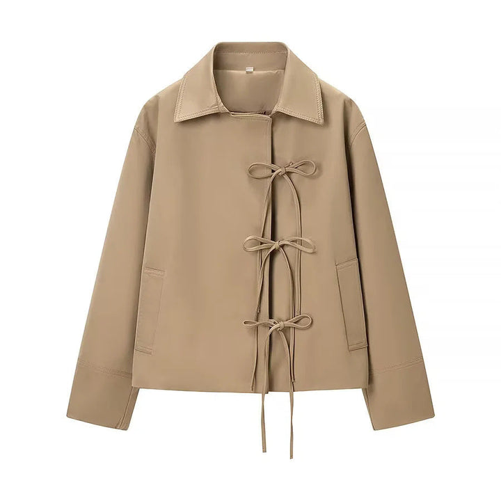 Dam kort tie kappa jacka med skjortkrage decorative bows och boxy cropped silhuett