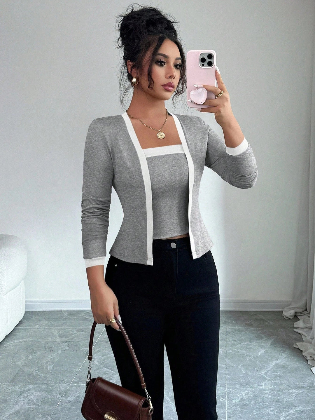 Dam figurnära jacka med integrerad bustier insats och kontrast kant