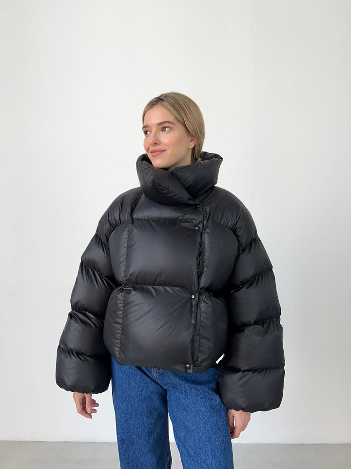 Dam extravagant oversize kviltad down jacka med extra voluminous huva