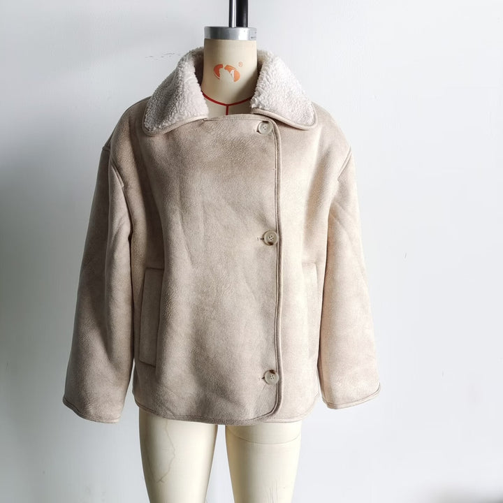 Dam kort velour-look jacka med teddy krage och concealed knäppning