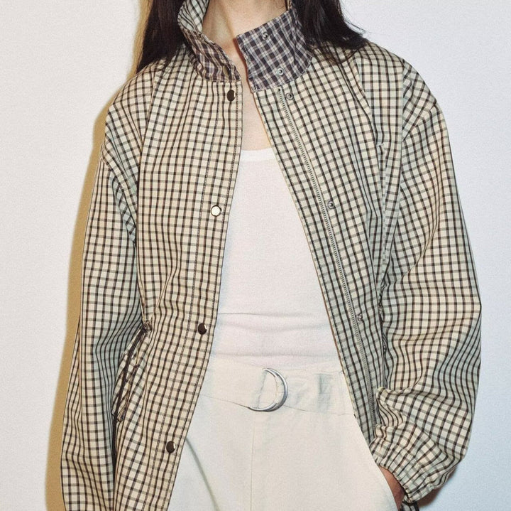 Dam Rutig Övergångsjacka med Drawstring Waist och Lock Fickor