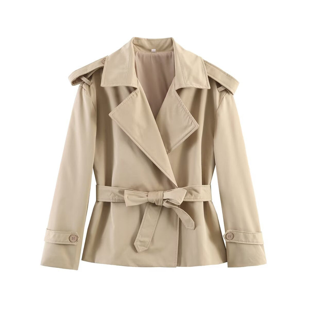 Dam skräddad kort trenchcoat med vid Lapels, bälte och Epaulettes
