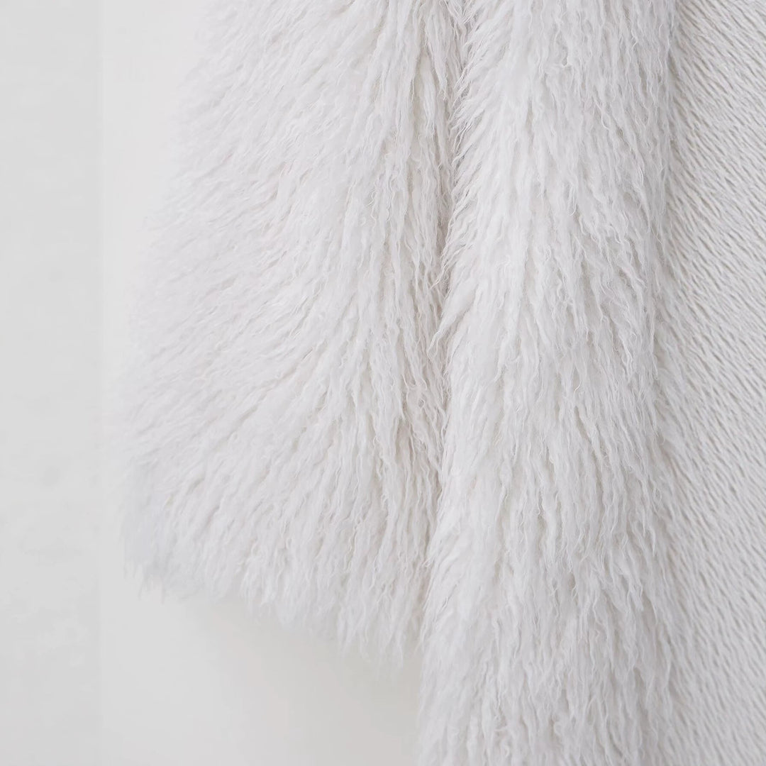 Dam längre Shaggy Faux Fur kappa in lång modell skärning