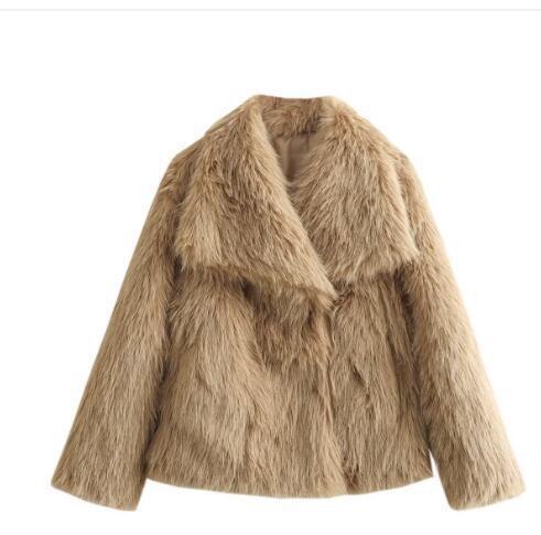 Dam kort Faux Fur jacka med Voluminous Shawl krage