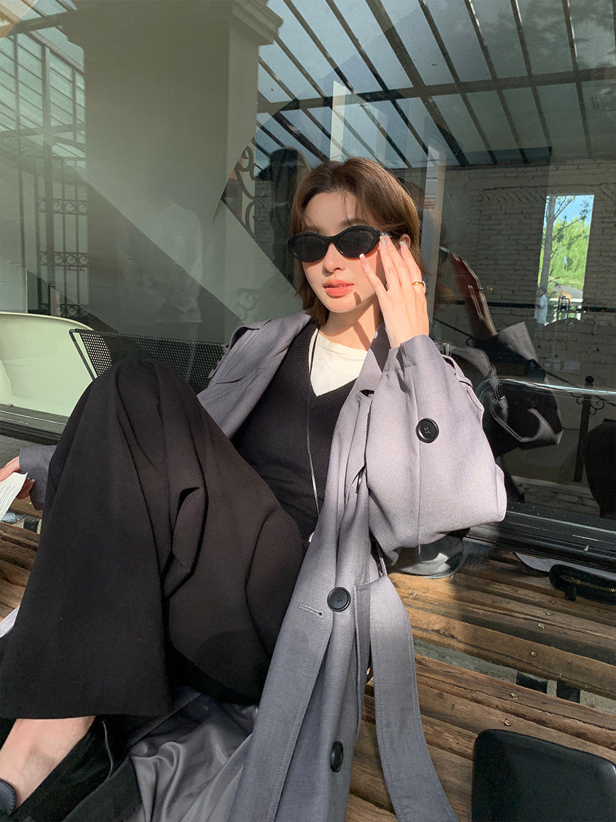 Dam lång trenchcoat in oversize look med bälte och Shoulder Patches