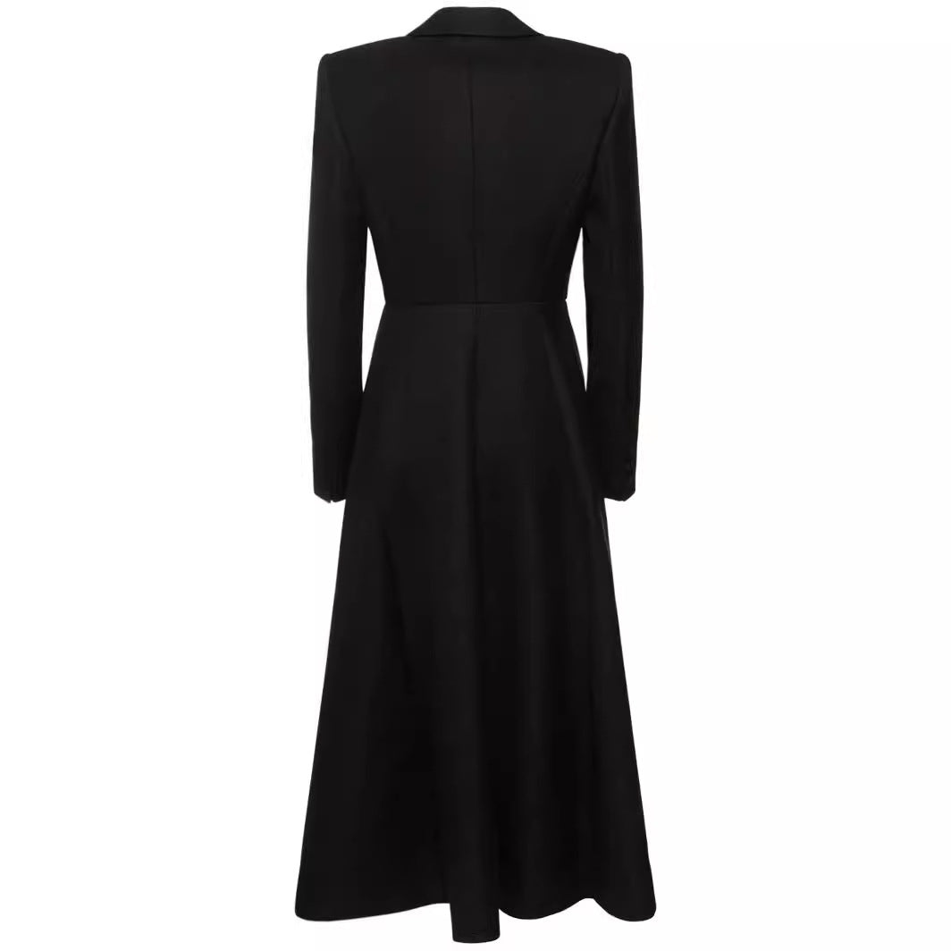 Dam längre skräddad blazer kappa med maxi length och structured shoulders