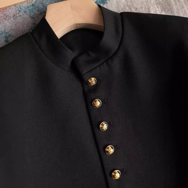 Dam Fashion jacka med ståkrage och guldknappar