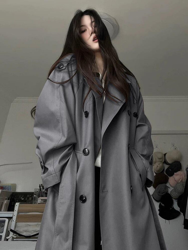 Dam modern Boxy trenchcoat med Distinctive Shoulder Feature och midjebälte