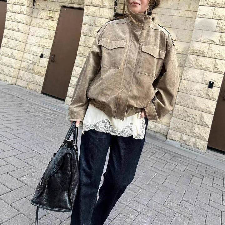Dam Kort Jacka i Militär Stil med Epaulets, Lapp Bröst Fickor, och Elastic Fåll