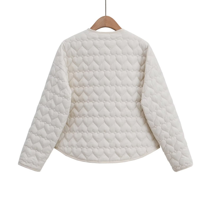 Dam 100+ Quiltad Kort Jacka med Heart Quilting, Round Neckline och Tryckknapp Knappar