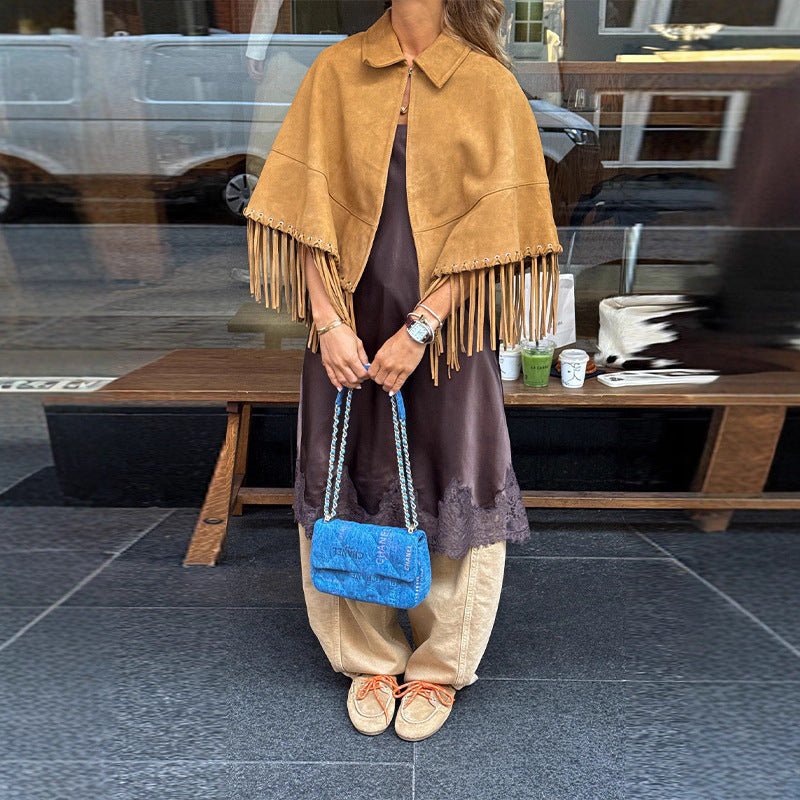 Dam mocka-look Fringe Cape med skjortkrage och Eyelet Decoration