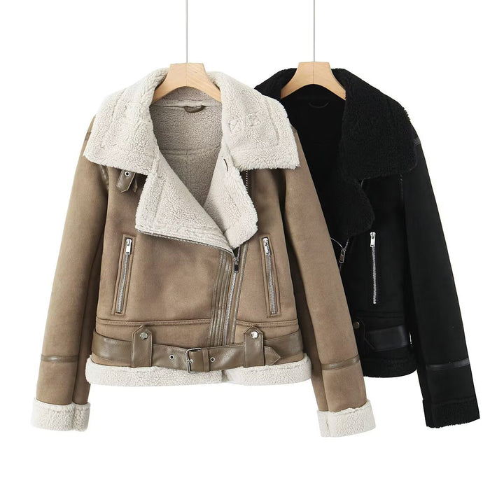 Dam Kort Skärning Lambskin Imitation Biker Jacka med Asymmetric Dragkedja, Bälte och Teddy Foder