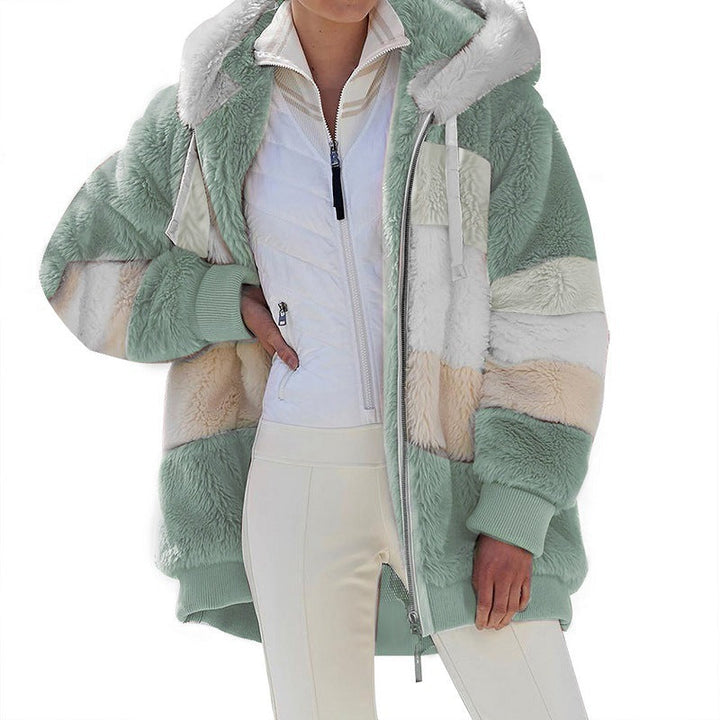 Dam mysig oversized faux pälsjacka med huva, block stripes och ribbstickade muddar