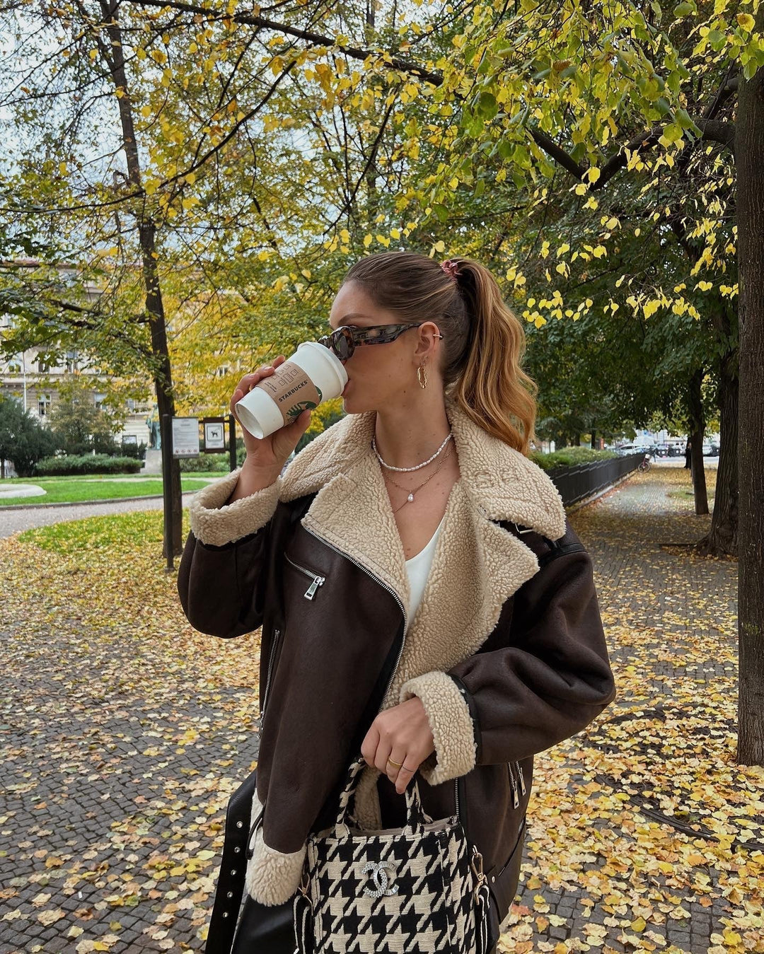 Dam vadderad Aviator jacka in Aviator stil med teddyfoder och dragkedja