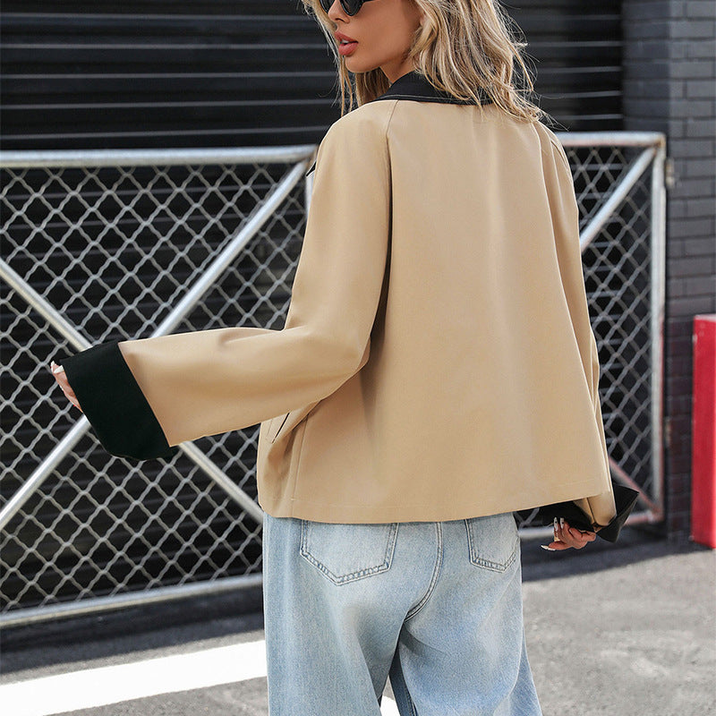 Dam Modern Oversize Jacka med Contrast Krage