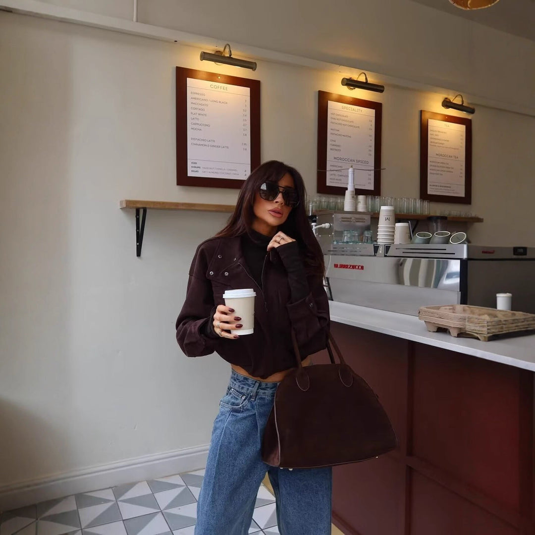 Dam Kort Boxig Jacka i Suede Look med Hög Funnel Neck