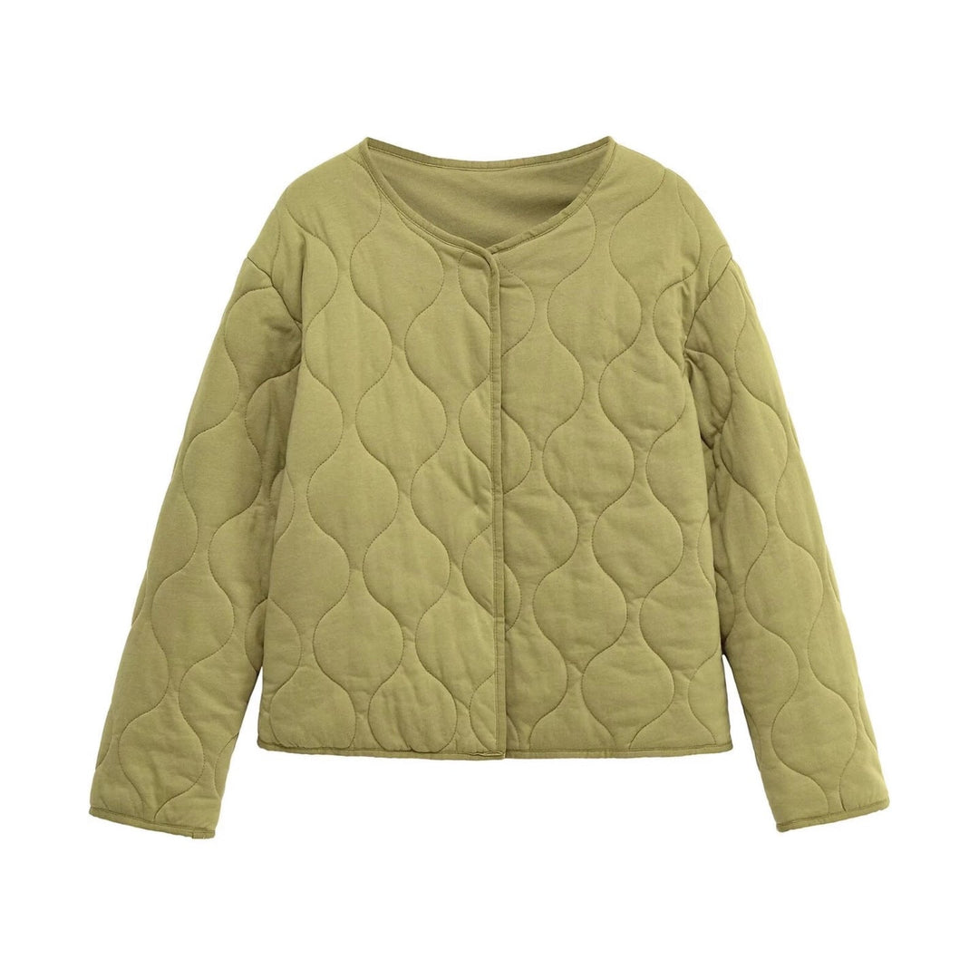 Dam Quiltad Kort Jacka i Oversized Skärning med Round Neck och Wave Stitching