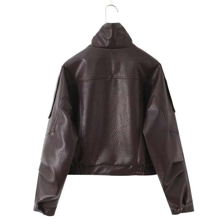 Dam Kort Bikerjacka i Vegansk Läderlook med Asymmetric Front Lock och Waist Belt