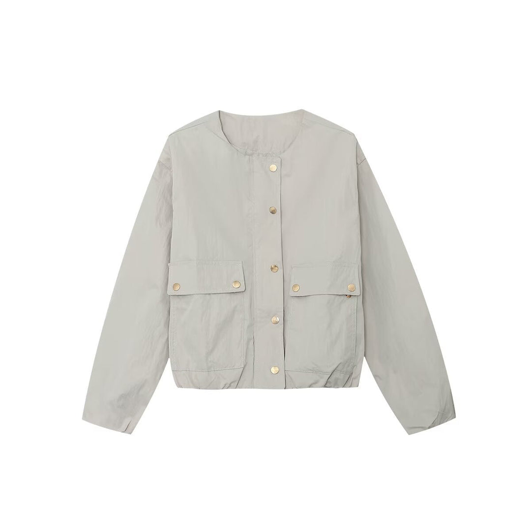 Dam lätt utility blousonjacka med round neckline, snap knäppning och stor påsydda fickor