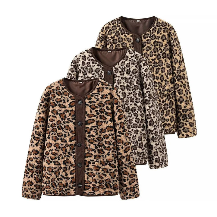 Dam teddy jacka med leopardprint button closure och manchester kant