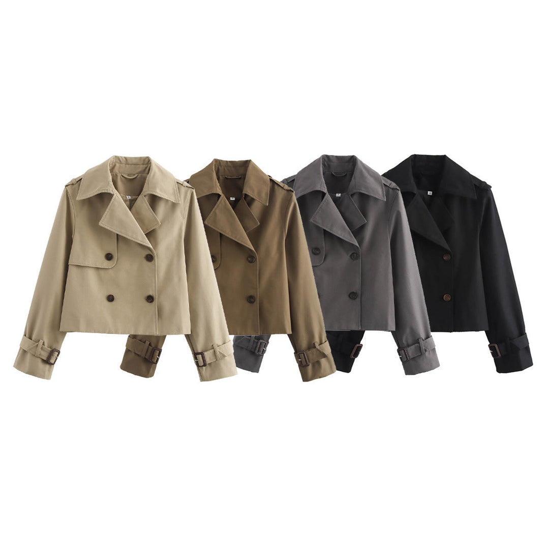 Dam cropped trenchcoat med double row, epaulettes och adjustable buckle cuffs