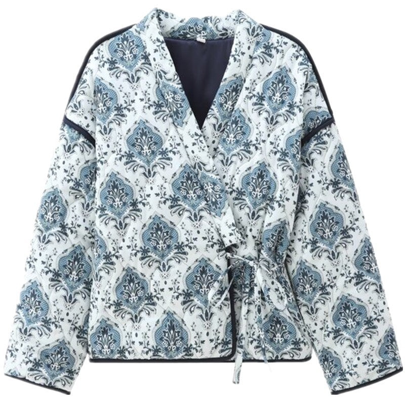 Dam vadderad kimono jacka med midjebälte och ornamental tryck