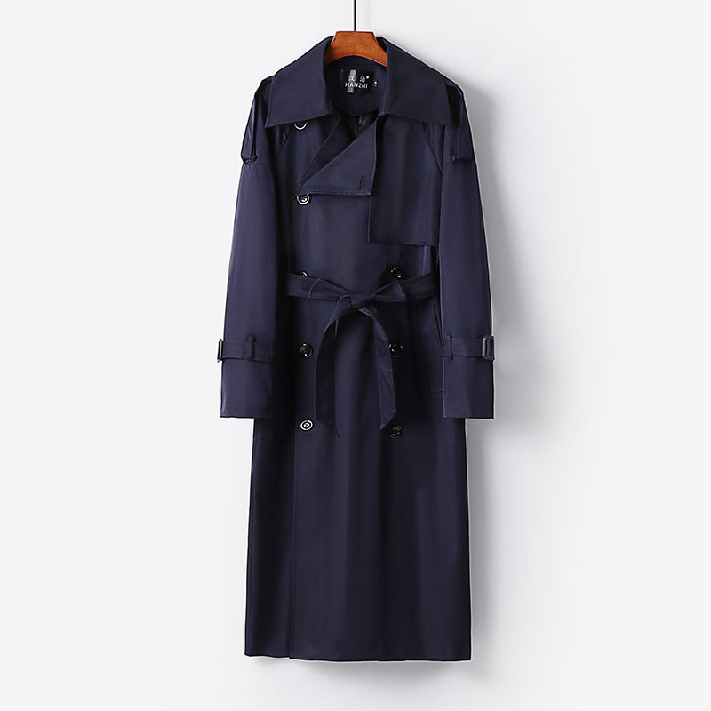 Dam längre Double-breasted trenchcoat med knytband och Epaulettes