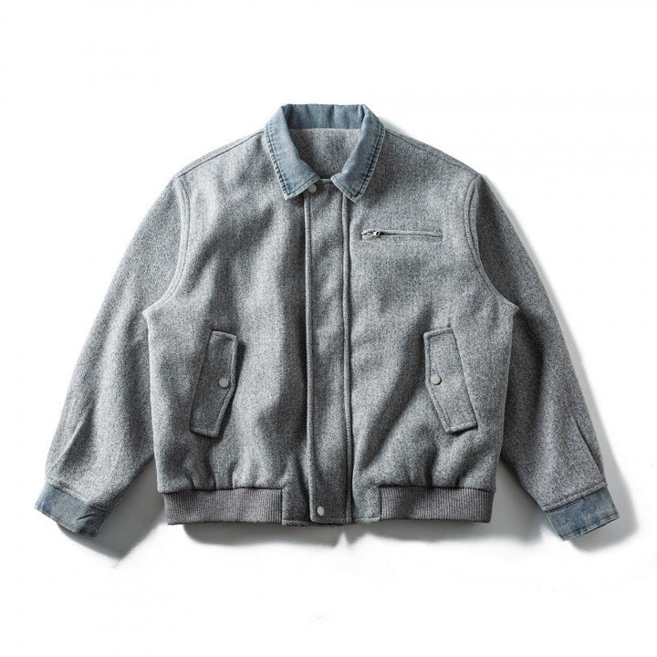 Herr short-cut ullblandning bomberjacka med denim krage, dold dragkedja, och fickor med lock