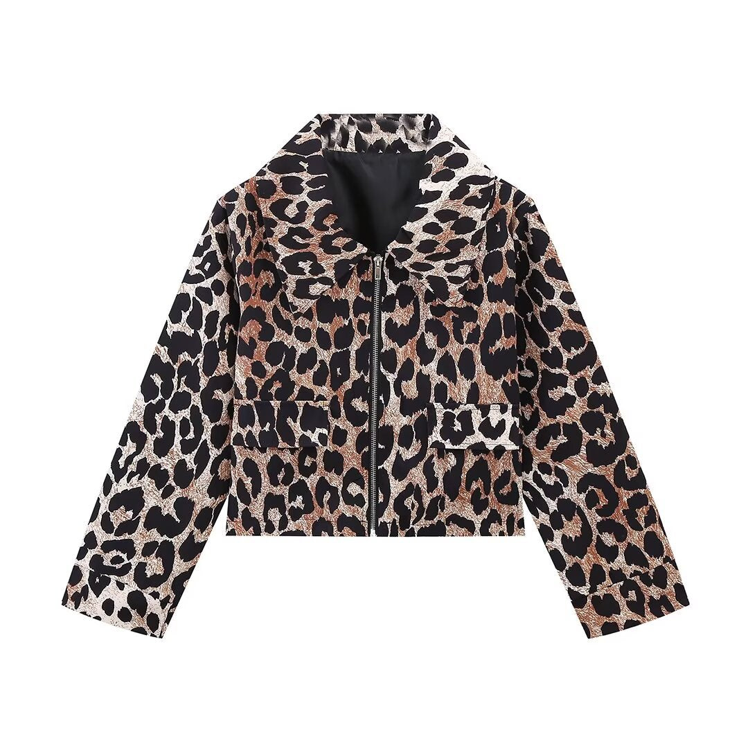 Dam cropped övergångsjacka med leopard mönster, hel dragkedja och flap fickor