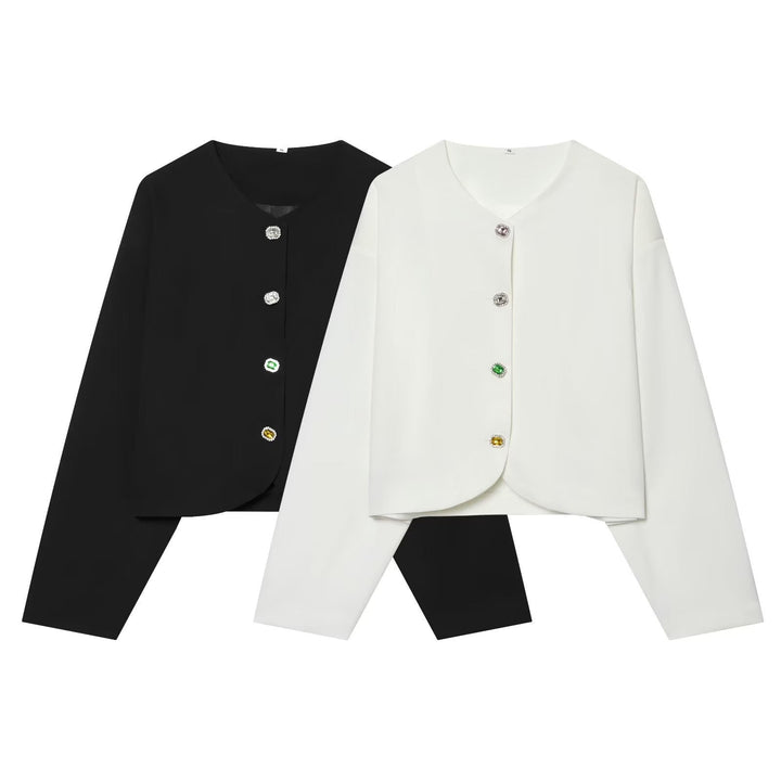 Dam kort Boxy jacka med dekorativ knappar och Round Neckline