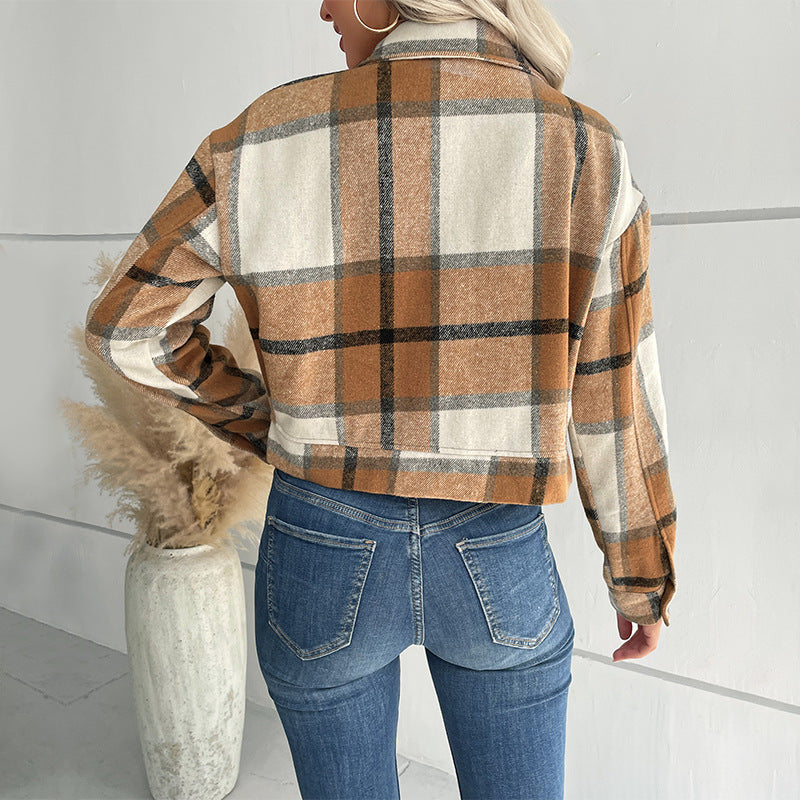 Dam kort Cropped rutig övergångsjacka med Patch bröstfickor