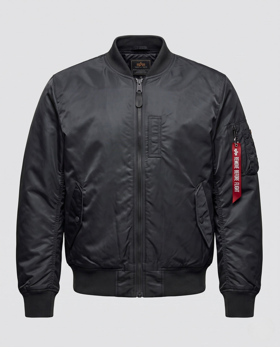 Herr bomberjacka i pilot stil med vadderad värmande isolering, vattenavvisande nylon skal och ärm ficka detalj