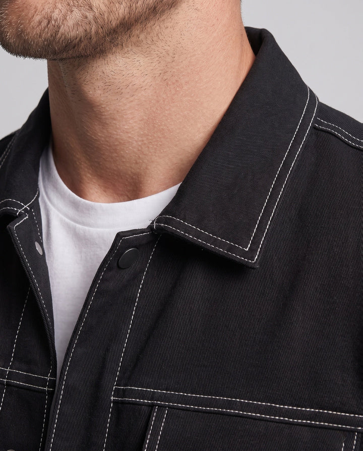 Herr contrast-stitched trucker jacka med vadderad värmande foder och tryckknapp knäppslå