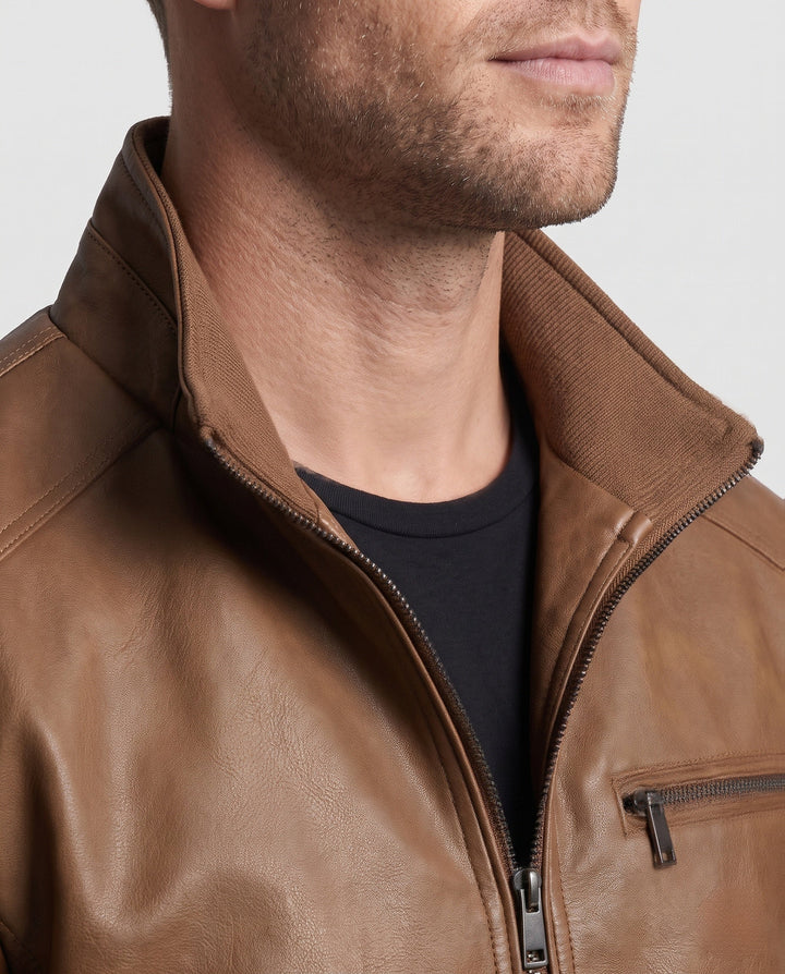 Herr slim passform läderlook Blouson med hög krage och dragkedja ficka detalj
