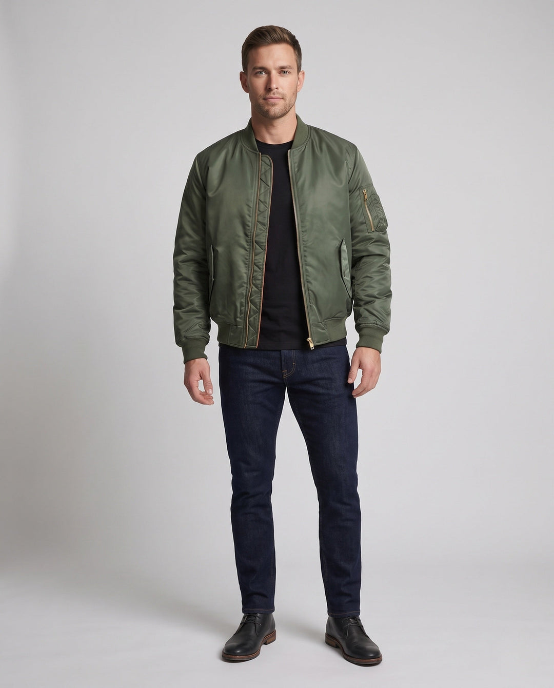Herr vindtät nylon bomber med contrasting värmande foder och ärm organizer