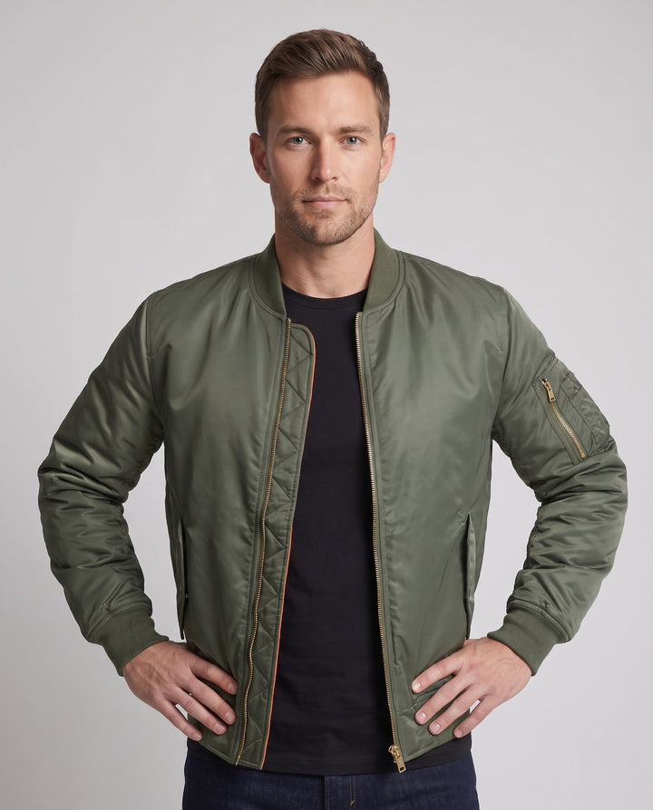 Herr vindtät nylon bomber med contrasting värmande foder och ärm organizer