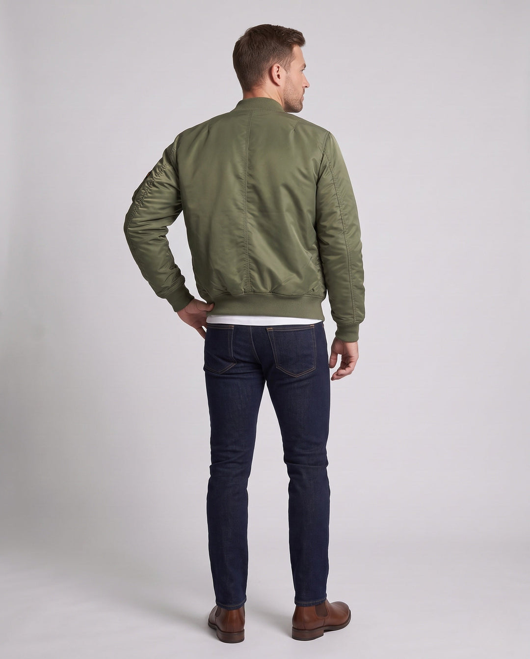 Herr lätt Pilot Blouson med quiltad värmande isolering, ärm funktion ficka, och contrasting innerfoder