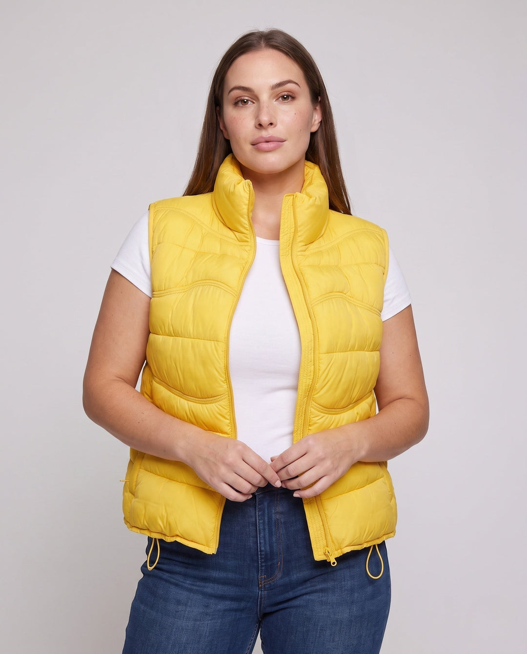 Dam ärmlös thermo kviltad väst med ergonomic wave quilting, hög krage och justerbar dragsko fåll