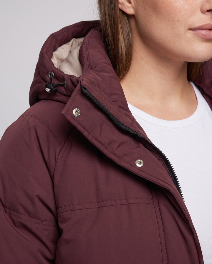 Dam Boxig Vadderad Jacka med Dold Two-Way Front, Contrasting Inner Panel och Funktionell Lock Fickor