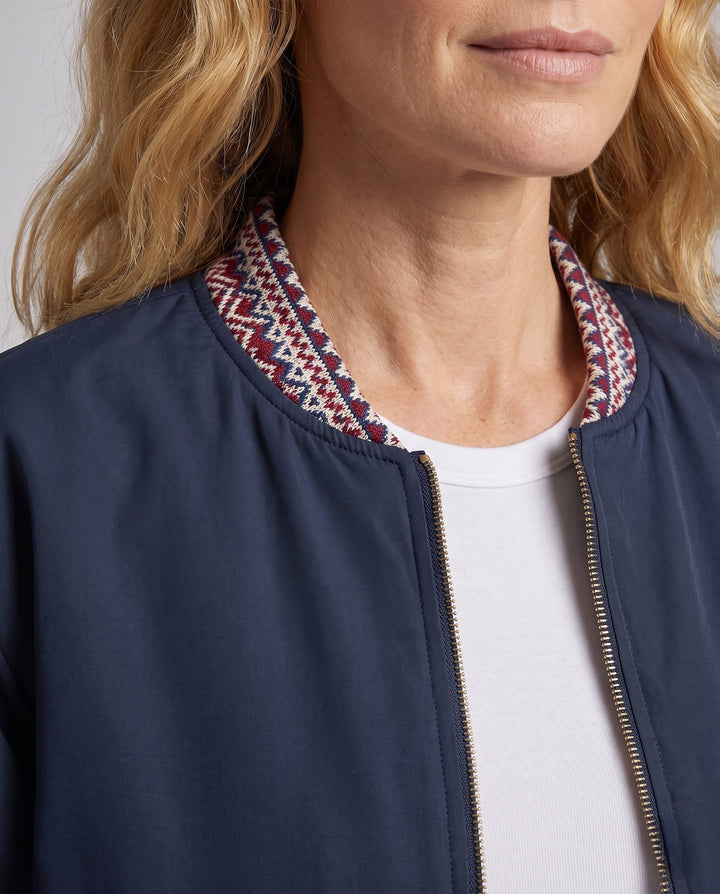Dam Kort Vadderad Boxig Puffer med Mjuk Microfleece Inner Krage och Dold Dragkedja